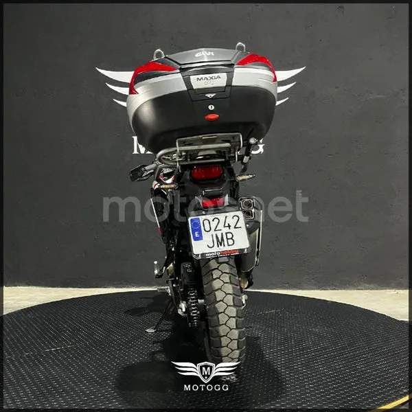 Honda CRF1000L Africa Twin - Vista 10