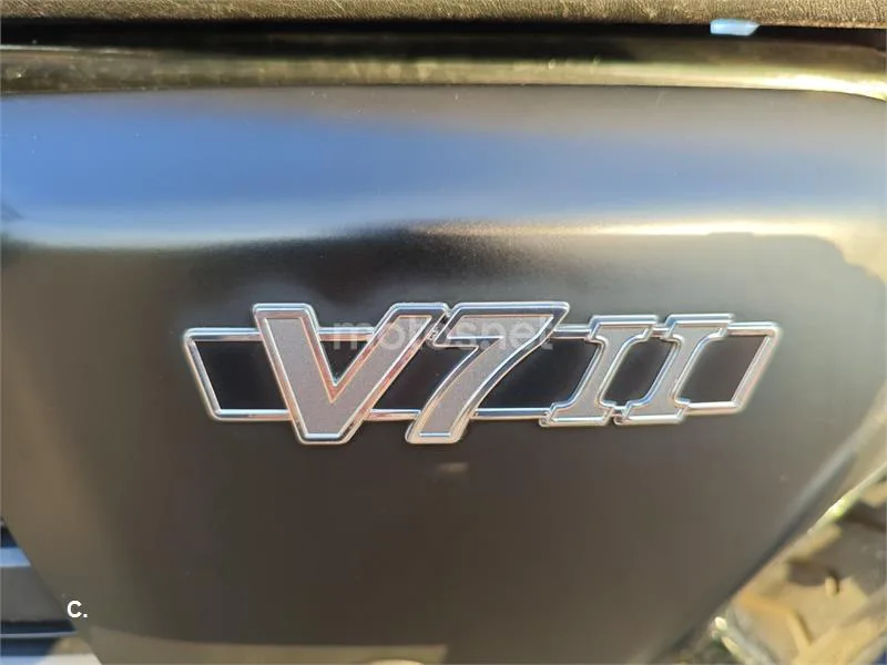 Moto Guzzi V7 II - Vista 8