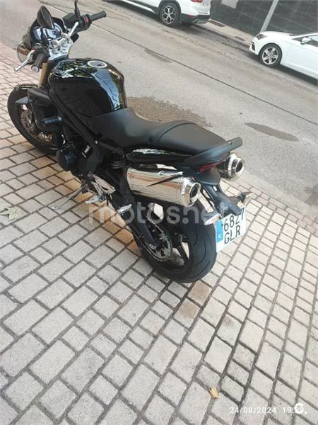 Triumph Street Triple - Vista 4