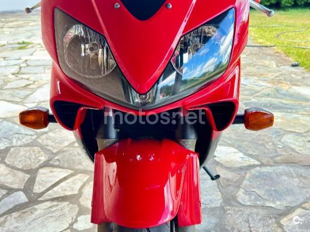 Honda CBR600F - Vista 3