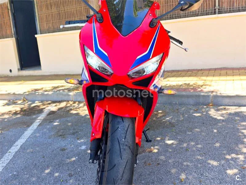 Honda CBR650R - Vista 3