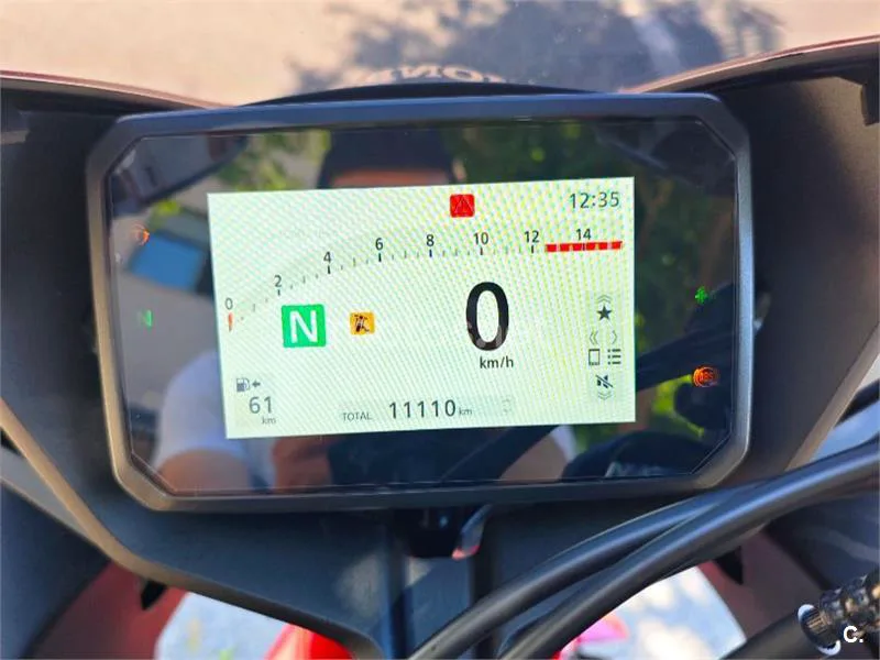 Honda CBR650R - Vista 6