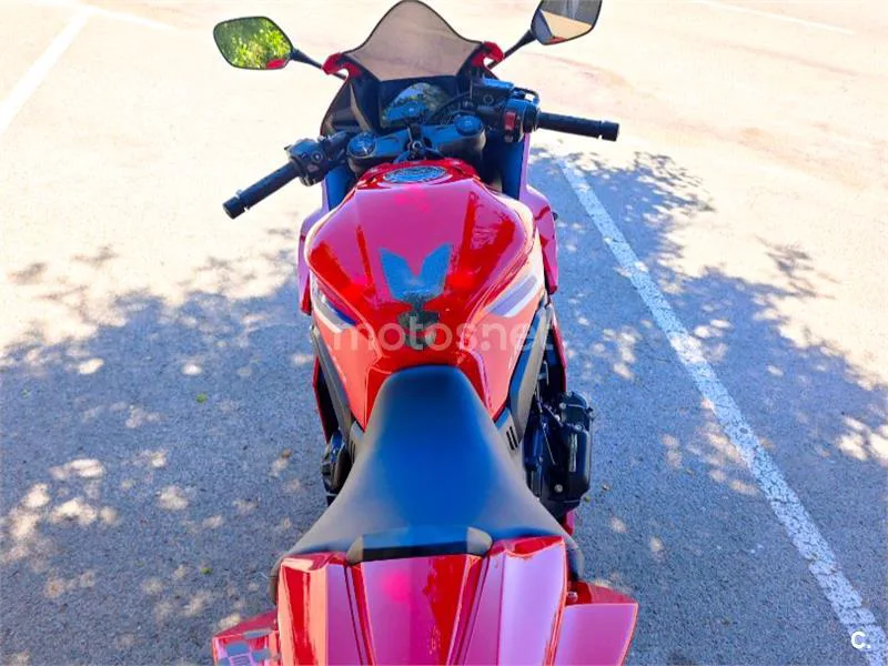 Honda CBR650R - Vista 7