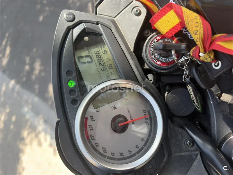 Kawasaki Z750 - Vista 5
