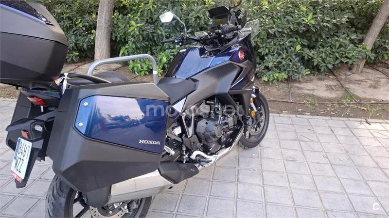 Honda NT1100 - Vista 10