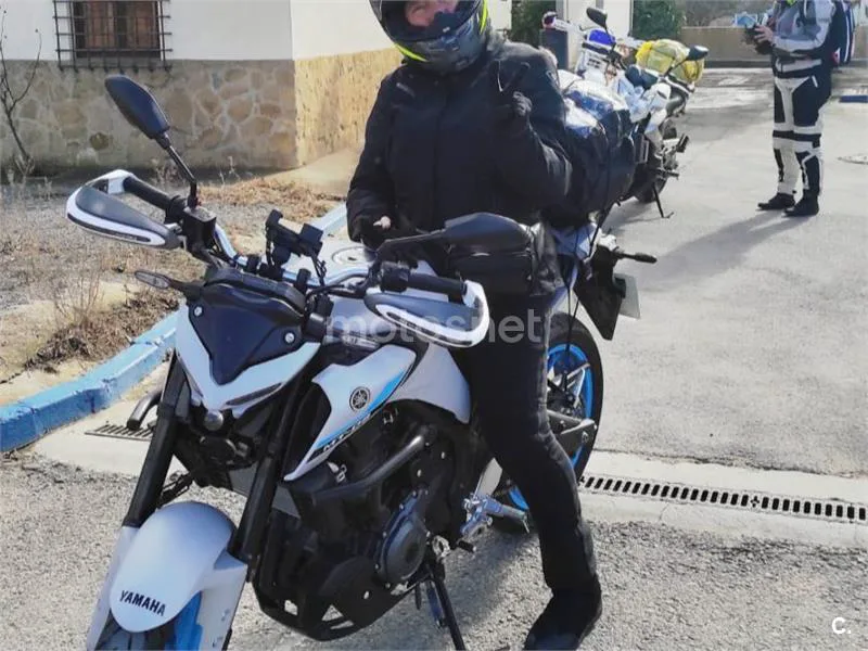 Yamaha MT-03 - Vista 11