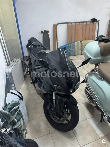 Kawasaki Ninja ZX-6R - Vista 7