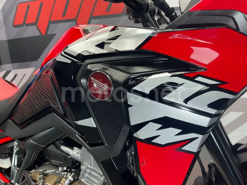 Honda CRF1100L Africa Twin - Vista 12