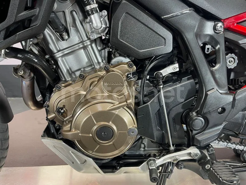 Honda CRF1100L Africa Twin - Vista 25