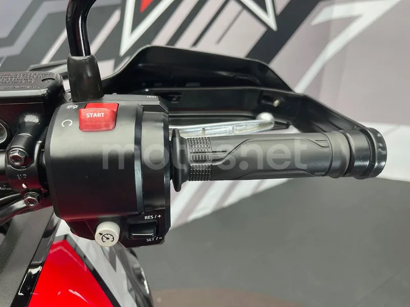 Honda CRF1100L Africa Twin - Vista 10