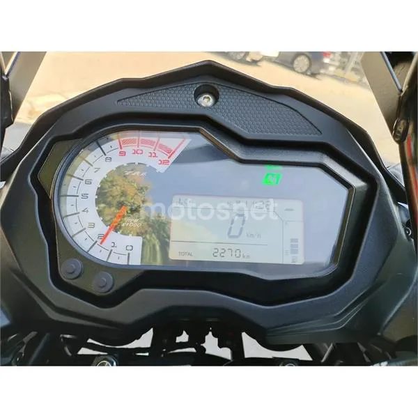 Benelli TRK 502 - Vista 5