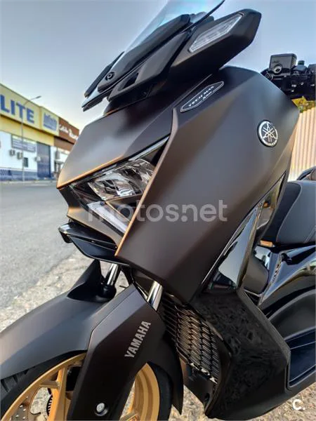 Yamaha XMAX 300 - Vista 15