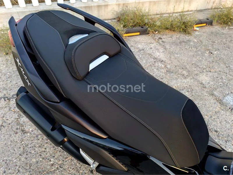 Yamaha XMAX 300 - Vista 23