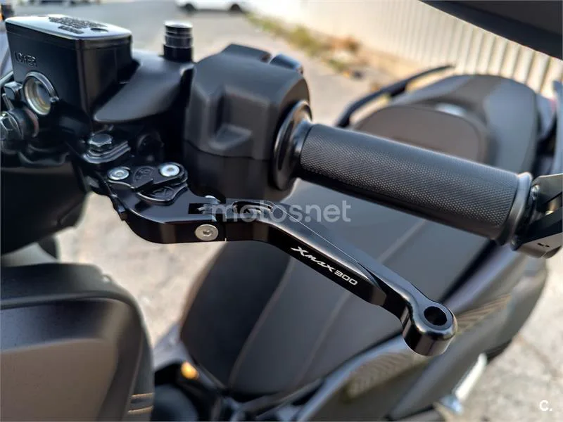 Yamaha XMAX 300 - Vista 31