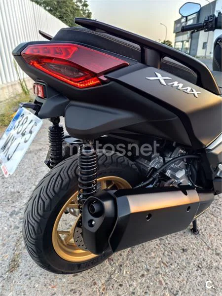 Yamaha XMAX 300 - Vista 42