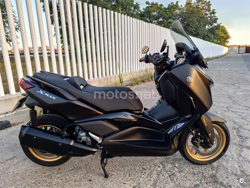 Yamaha XMAX 300 - Vista 9