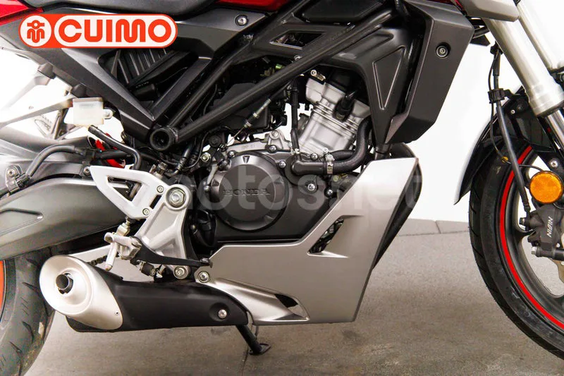 Honda CB125R - Vista 13