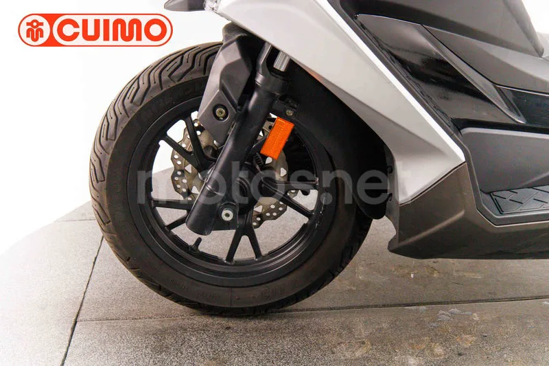 Kymco DTX 350 - Vista 27