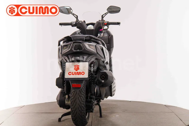 Kymco DTX 350 - Vista 5