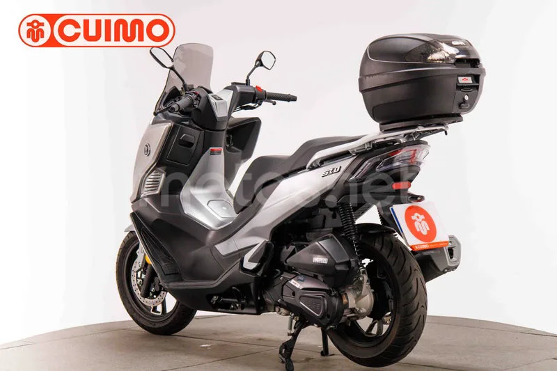 Voge SR1 125 - Vista 11