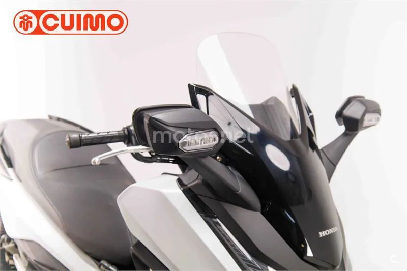 Honda Forza 125 - Vista 11