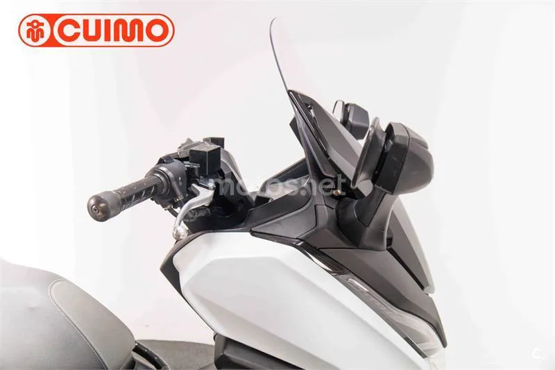 Honda Forza 125 - Vista 13