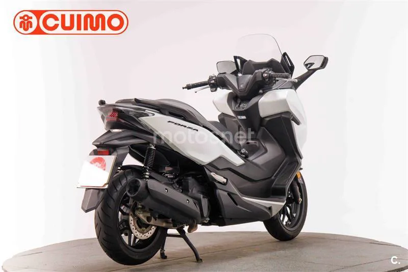 Honda Forza 125 - Vista 4