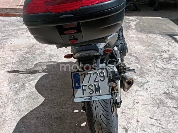 Honda CB600F Hornet - Vista 3