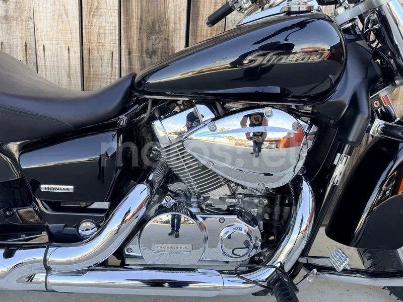 Honda Shadow 750 - Vista 13