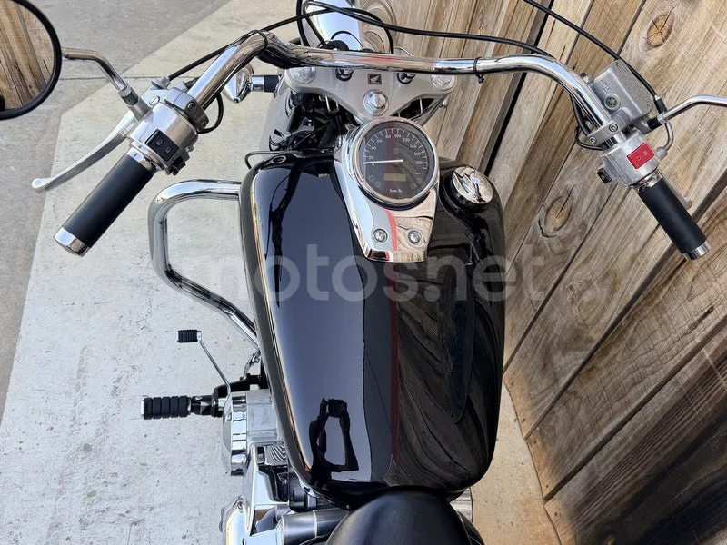 Honda Shadow 750 - Vista 9