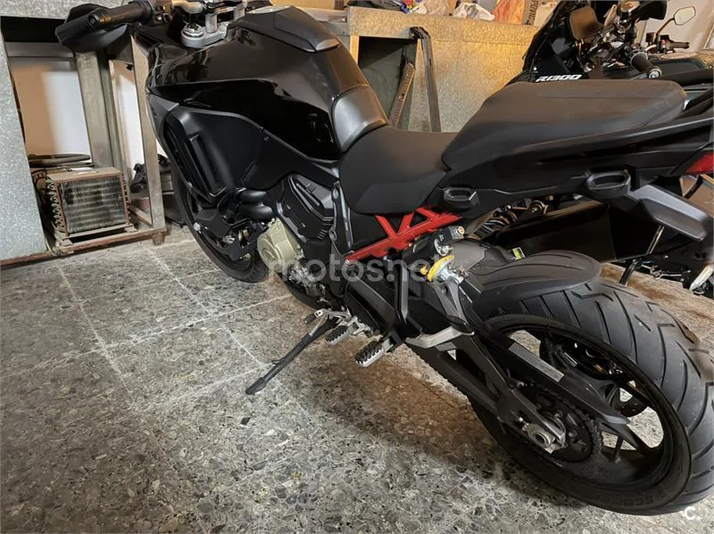 Ducati Multistrada V4 - Vista 5