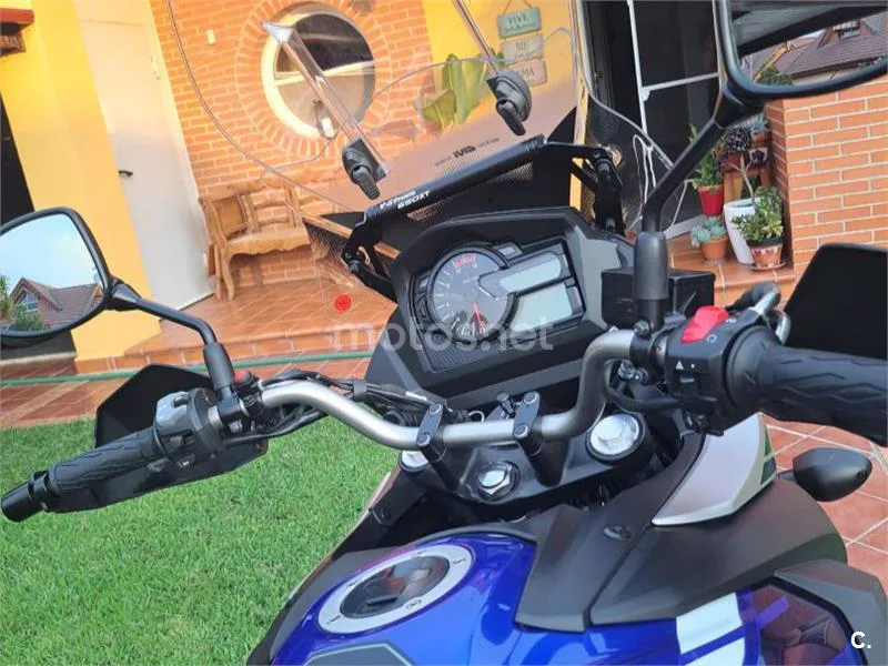 Suzuki V-Strom 650XT - Vista 4