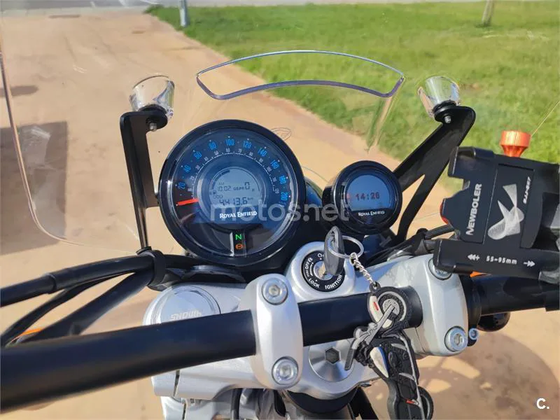 Royal Enfield Super Meteor 650 - Vista 15