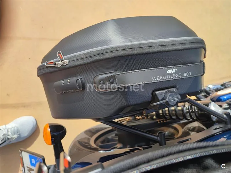 Royal Enfield Super Meteor 650 - Vista 18