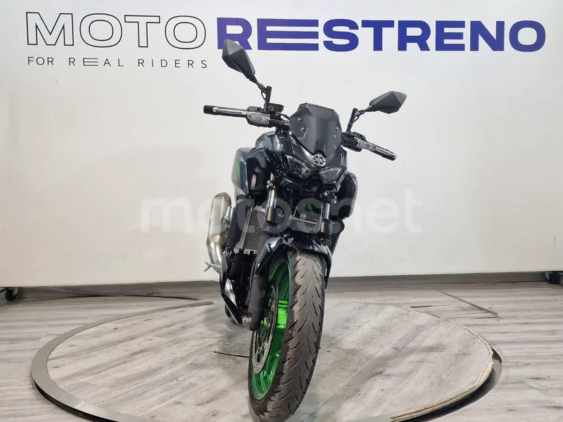 Kawasaki Z500 - Vista 4