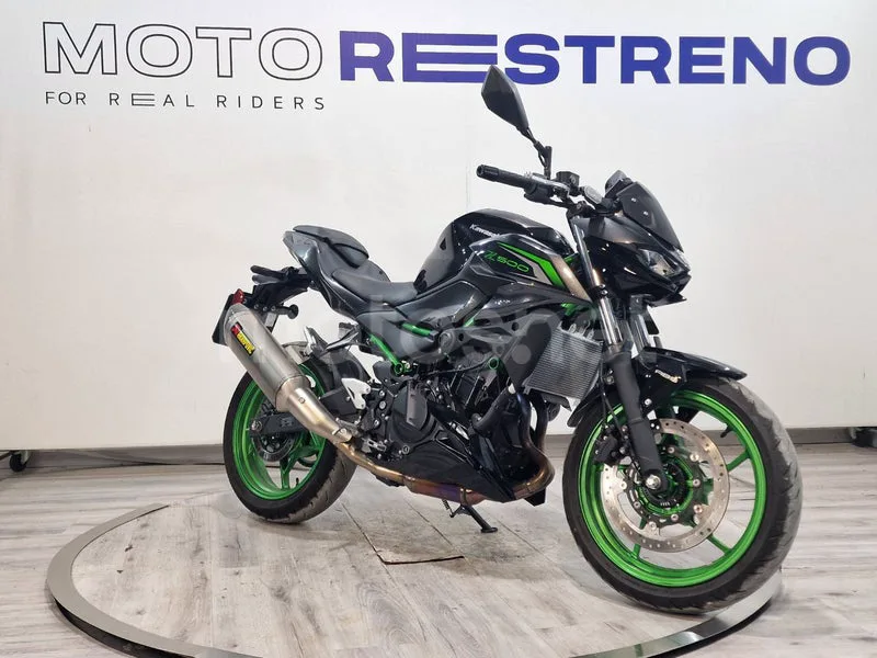 Kawasaki Z500 - Vista 5