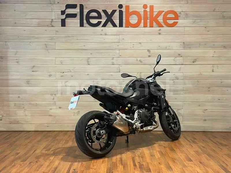 BMW F 900 R - Vista 4