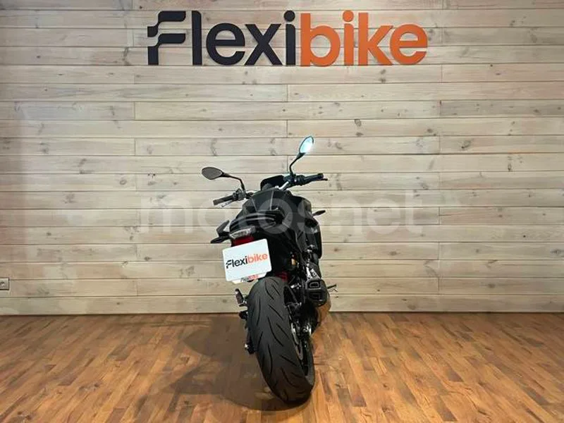 BMW F 900 R - Vista 5