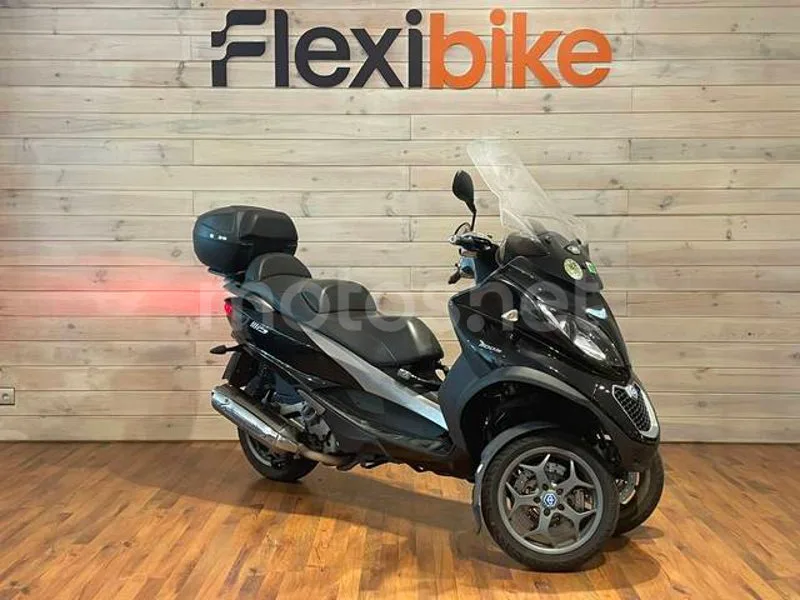 Piaggio MP3 2990 € 2015 Madrid - 1
