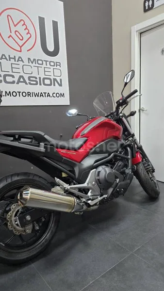 Honda NC750S - Vista 6
