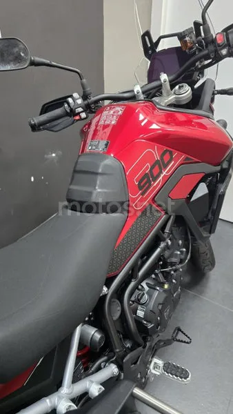 Triumph Tiger 900 - Vista 6