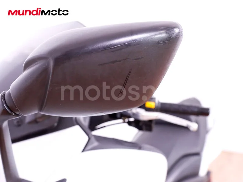 Yamaha TMAX 530 - Vista 19