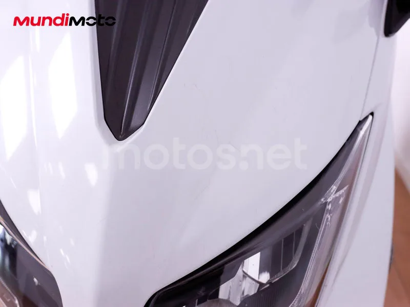 Yamaha TMAX 530 - Vista 24