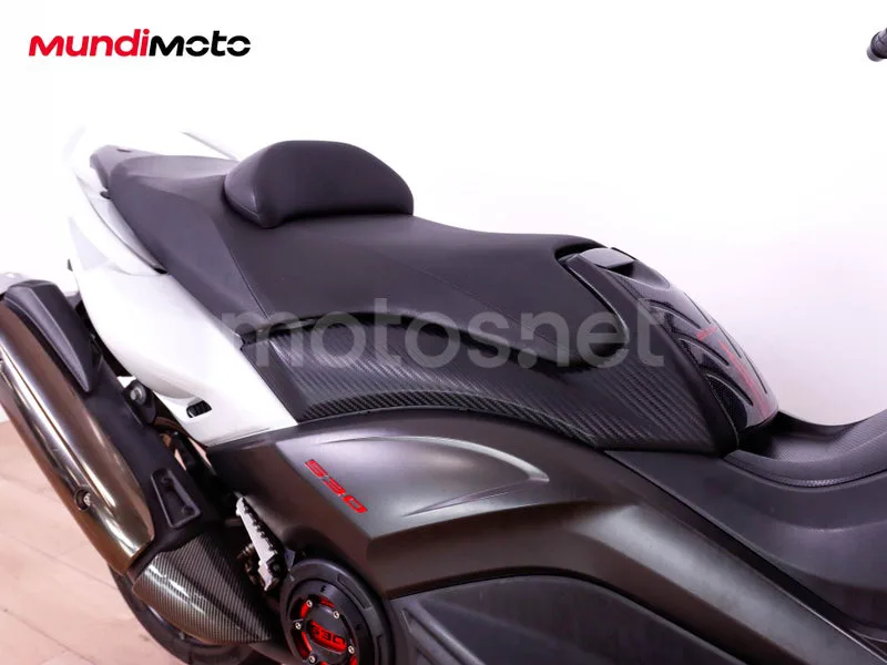 Yamaha TMAX 530 - Vista 32