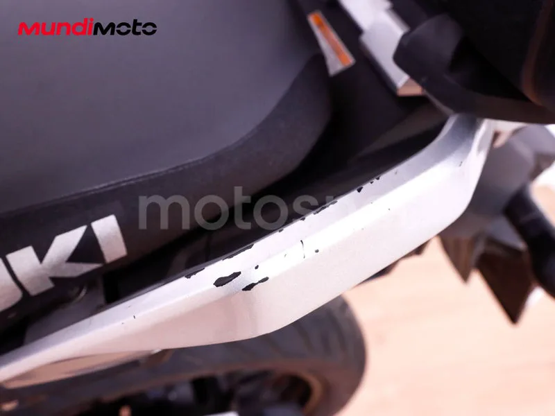 Suzuki V-Strom 1000 - Vista 25