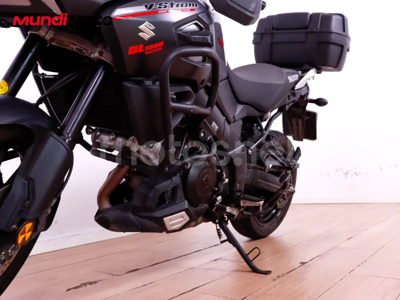 Suzuki V-Strom 1000 - Vista 10