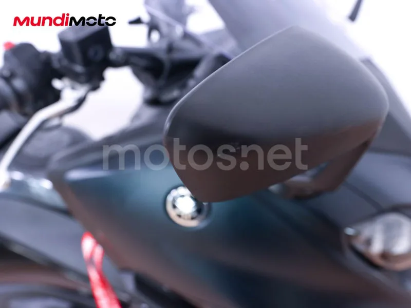 Yamaha TMAX - Vista 13