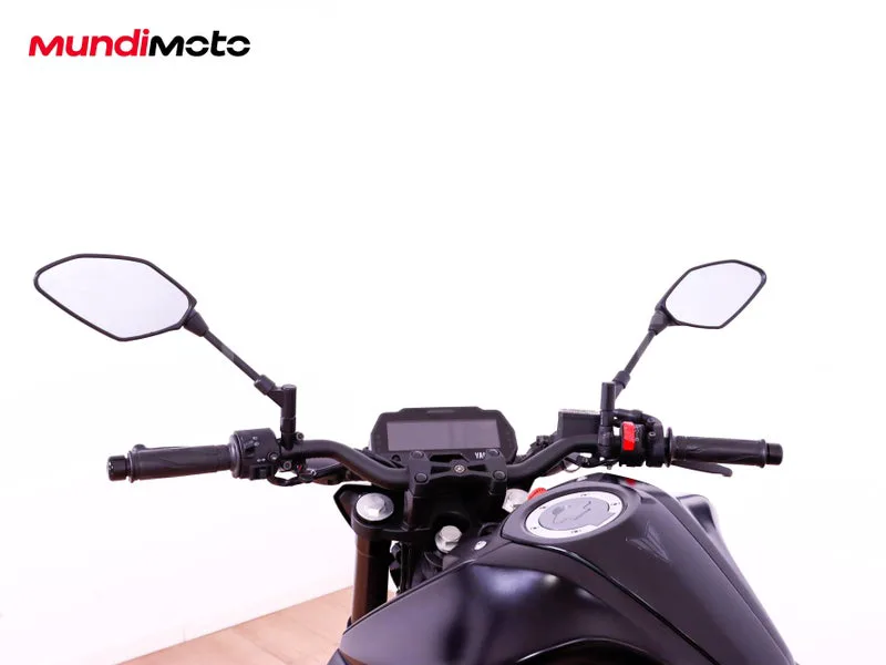Yamaha MT-125 - Vista 11