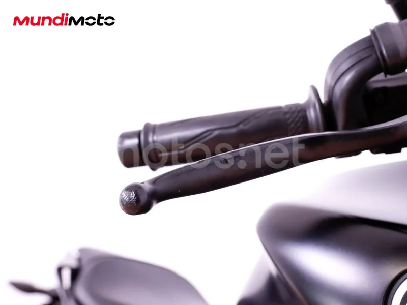 Yamaha MT-125 - Vista 20