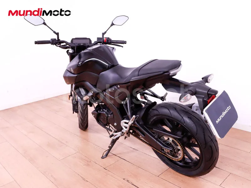Yamaha MT-125 - Vista 8